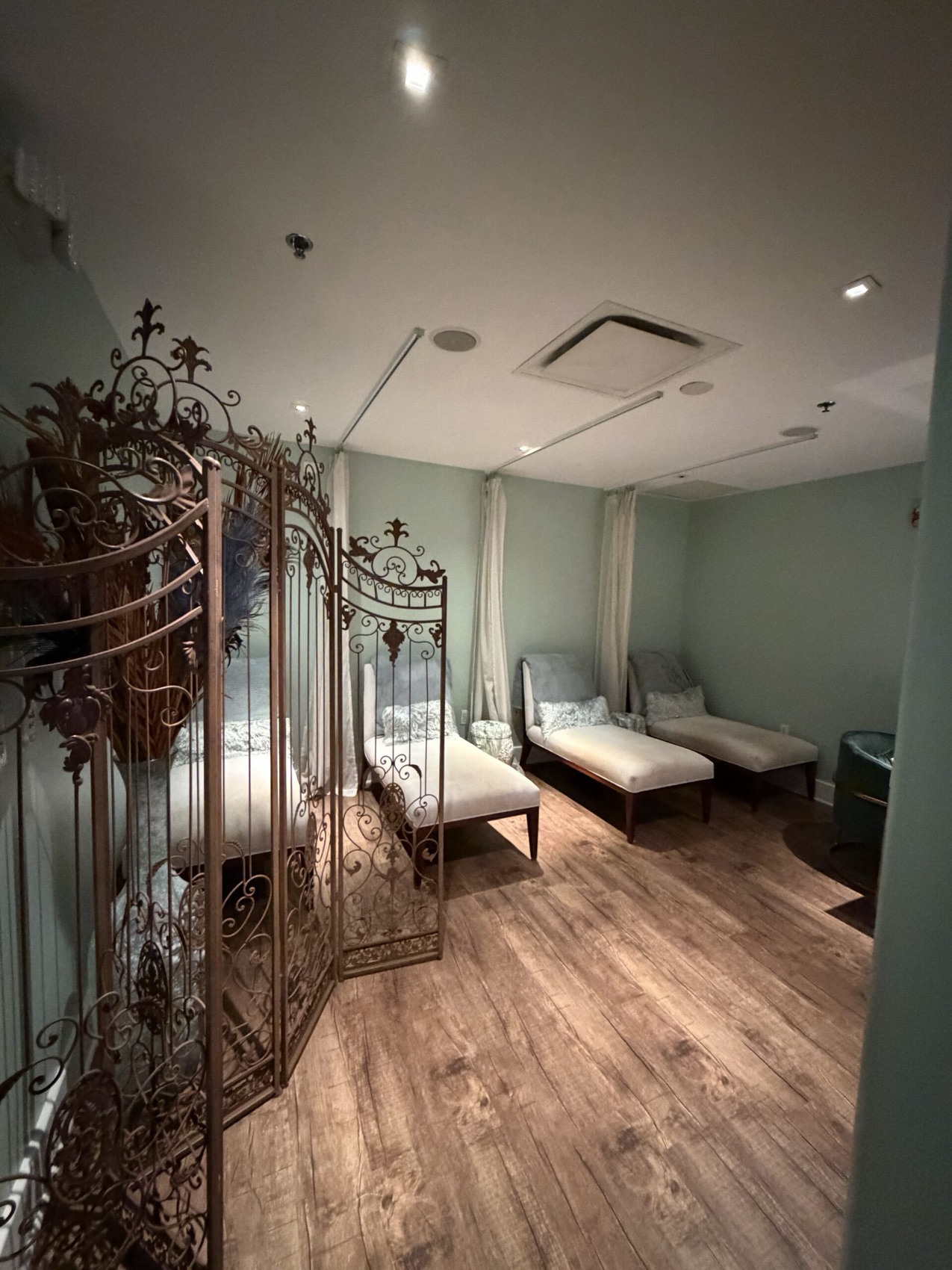 Spa relaxation room at the Ritz-Carlton Residences in Baltimore